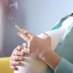 خطرات مصرف سیگار در بارداری